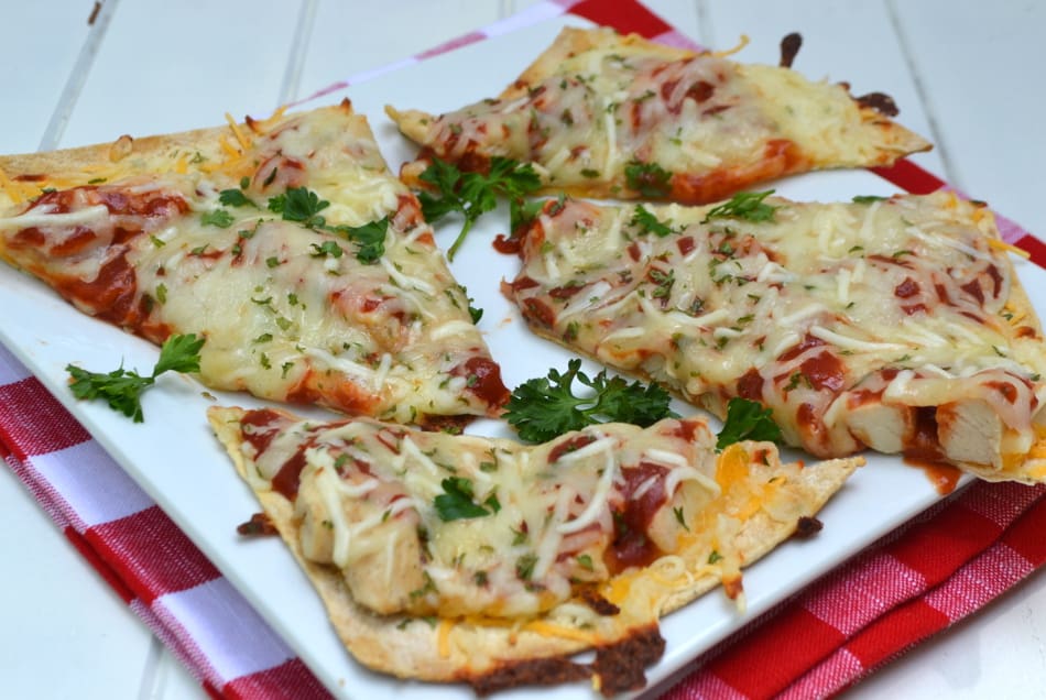 flat out bread pizza